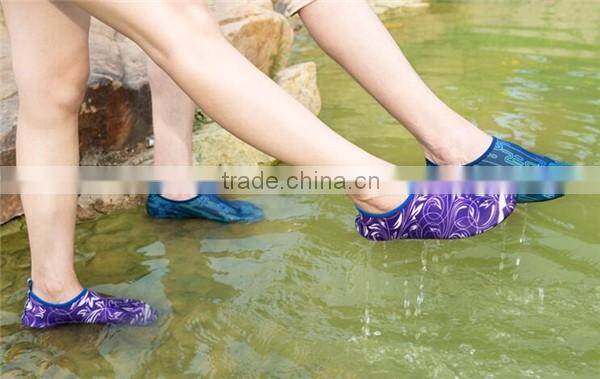 soft sole barefoot Outdoor Fitness Yoga Running Water indoor stretch fabric Socks Shoes