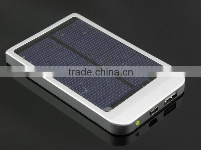 2600mAh universal usb multi charger mobile solar charger for ipad solar mobile phone charger