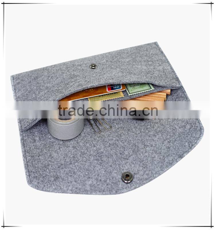 New Design High Quality Custom Button Felt Mobile Phone Pouch