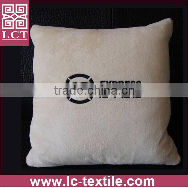 supply elegant design made of Super-soft Velour black salon pillow with custom logo embroidery(LCTP0072)