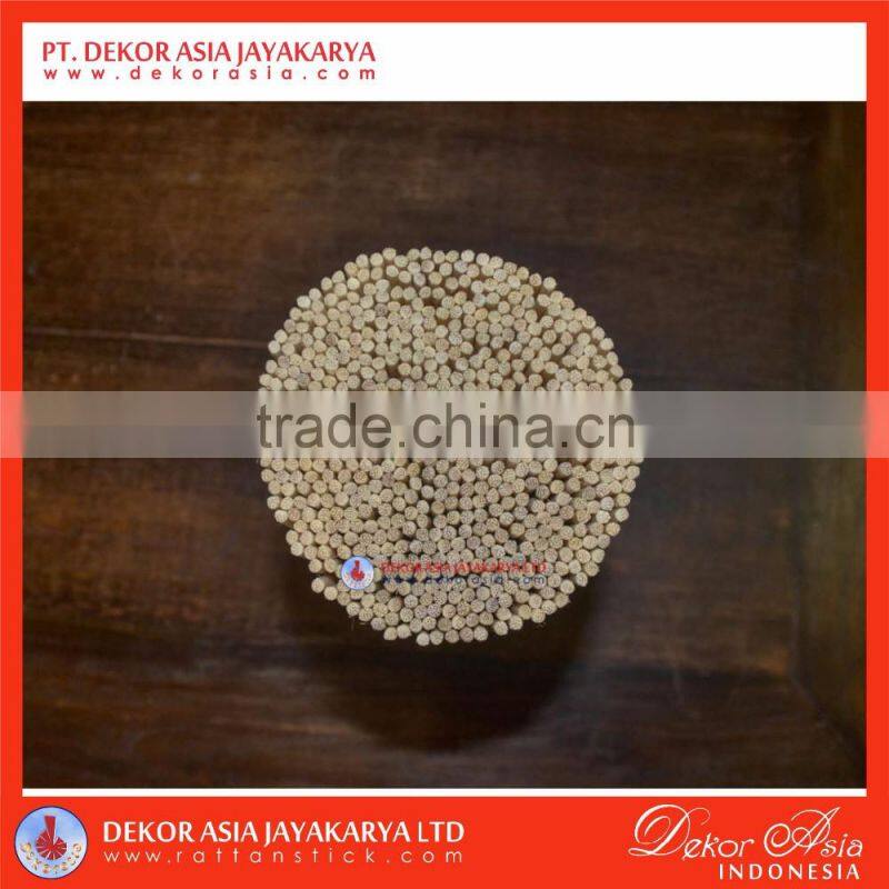 Selling Reed rattan diffuser sticks customized diameter and length reed sticks 10.5" x 3"