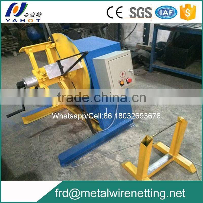 Brick coil mesh making machine
