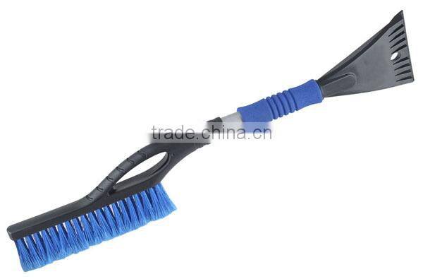 snow brush with ice scraper