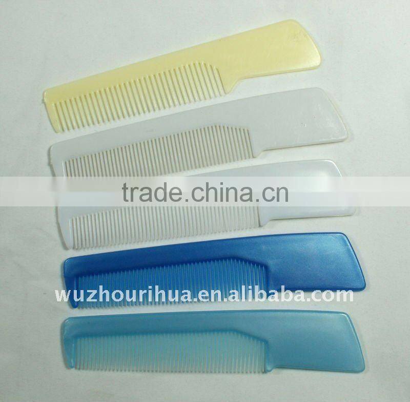 Disposable plastic hotel comb for travel