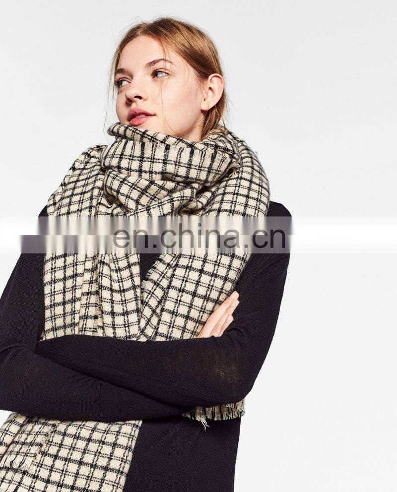 Autumn And Winter Rice Plaid Black Small Plaid Acrylic Printing Scarf