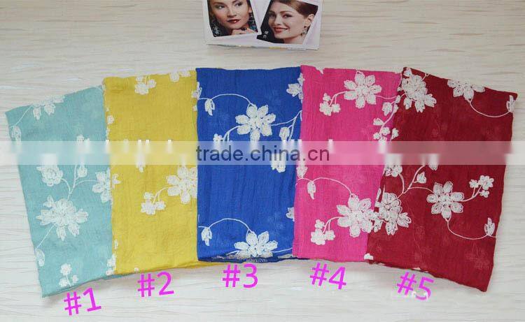 New Arrival Fashion Korean Ladies Flower Embroidery Cotton Scarf