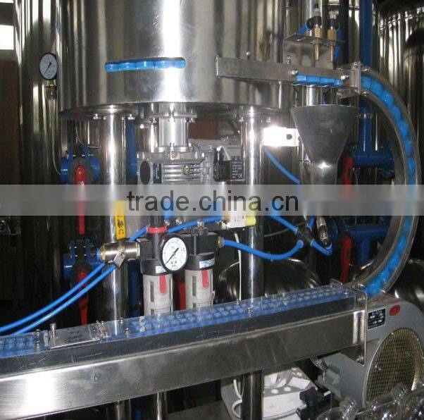 Automatic plastic cap capping machine
