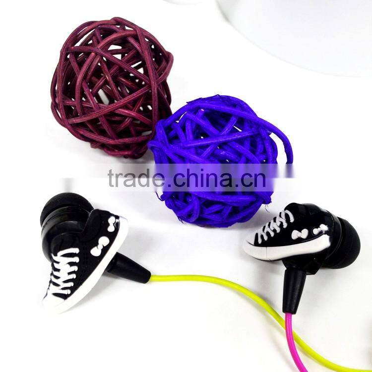 Promotional earphones for mp3 players, gift item in ear earphone online auction bluetooth earbuds 2016 free samples