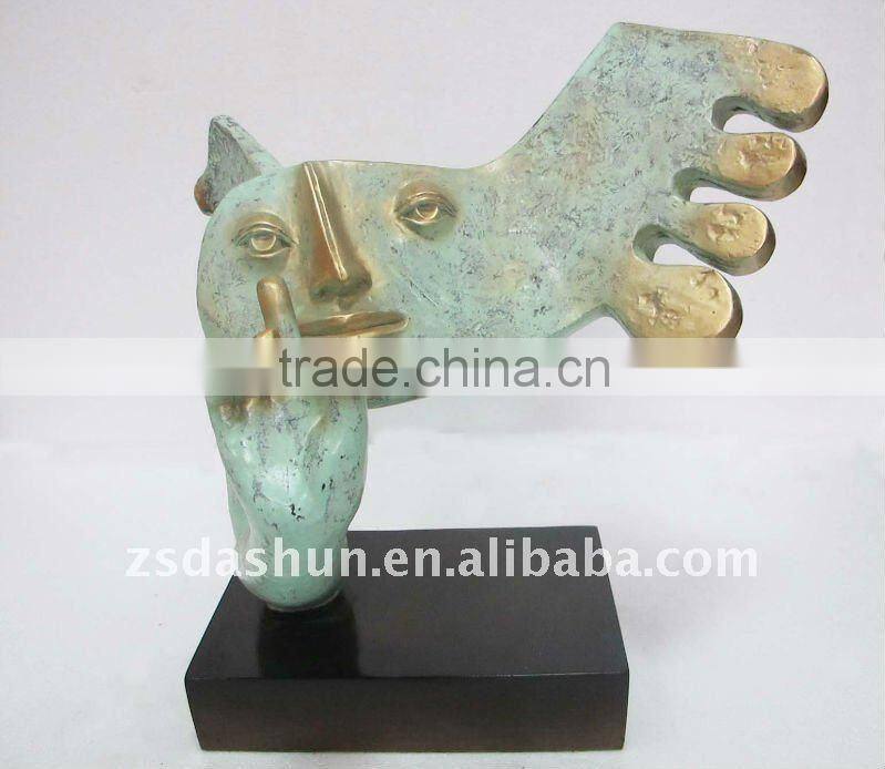 Resin face figurine for hotel decoration