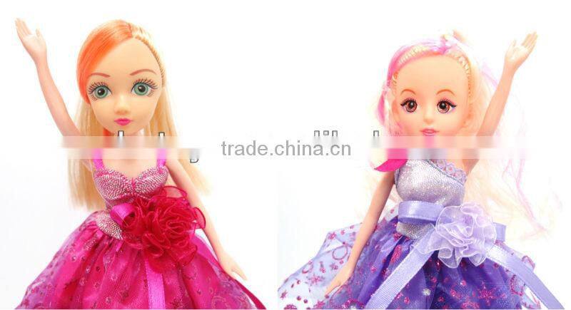 2013 Top super solid body light and music bump & go plastic doll