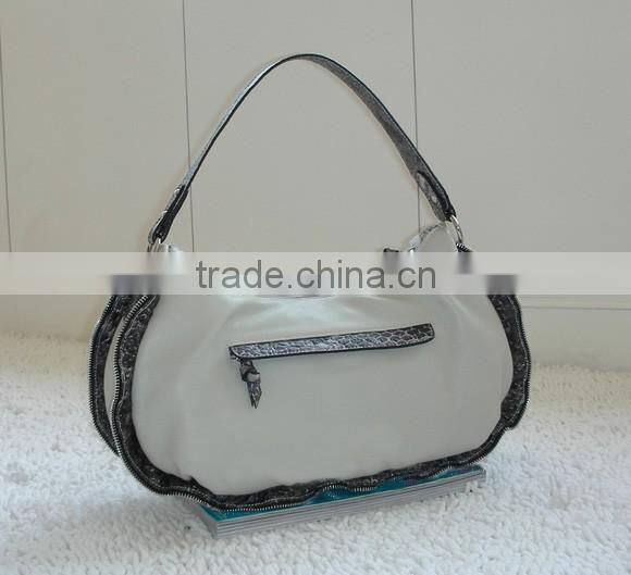 2016 fashion women bag lady wholesale cheap white mix black color handbags