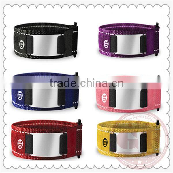 Fancy QR Code Engraved Promotional Rubber Band Weaving Bracelet