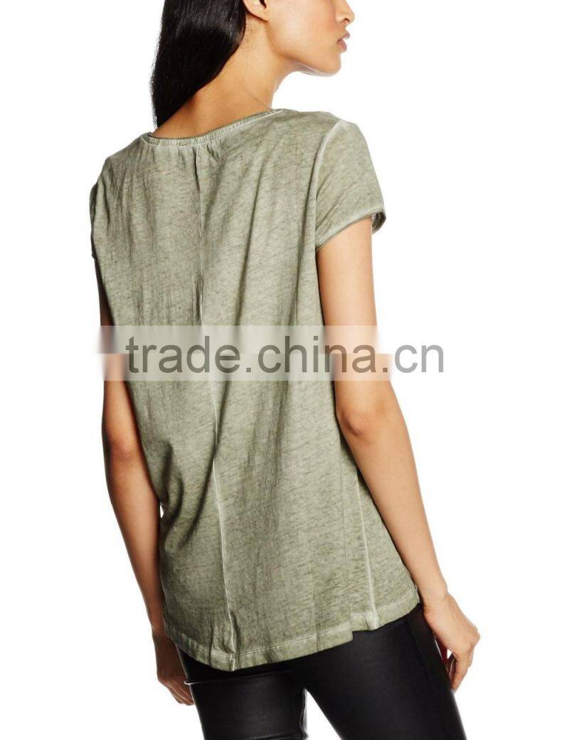 Ladie's back curved hem short sleeve front print and oil wash t-shirt