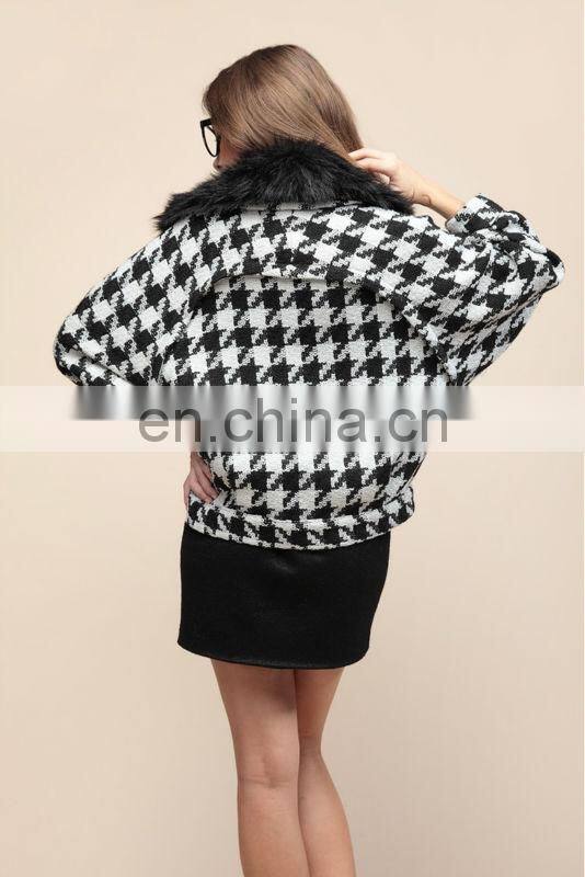 Thicken double-breasted faux fur collar batwing sleeve overcoat for ladies