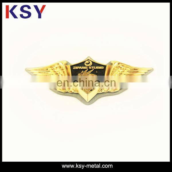 Custom name pin badge