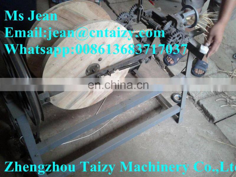 Simple Rice Straw Rope Making Machine | Hay Straw Knitting Machine | Reed Straw Rope Spinning Machine