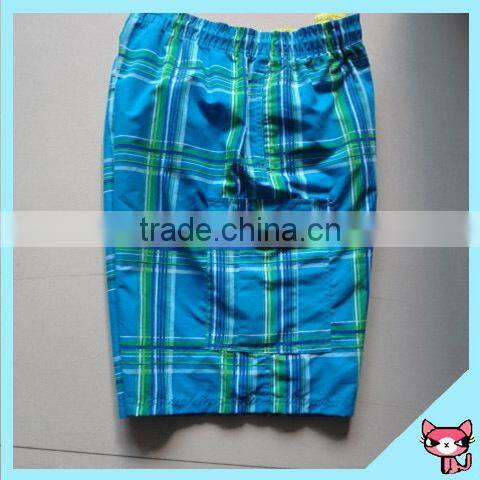 China Factory Manufacturer Grid Hot Short Pants for Men
