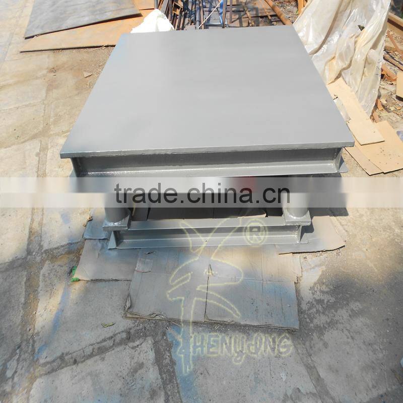 Concrete casting machinery with two motors