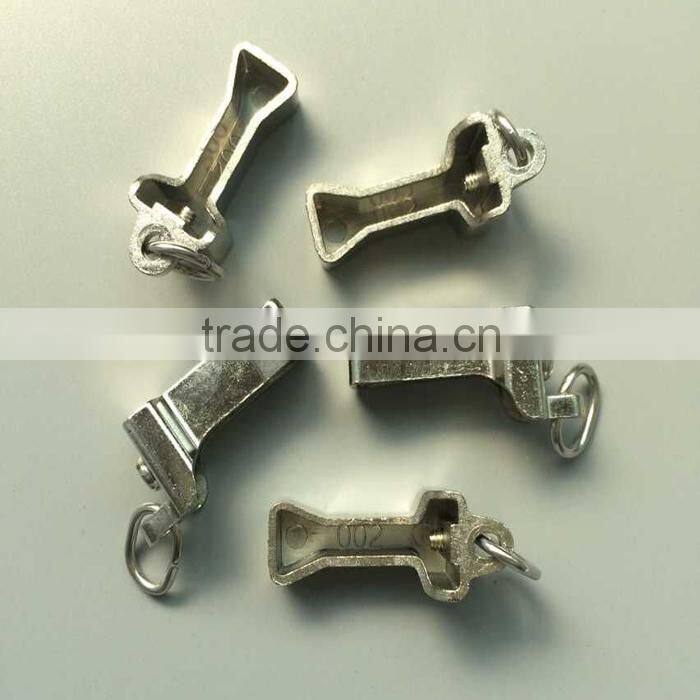 Special designed curtain track head/curtain track head