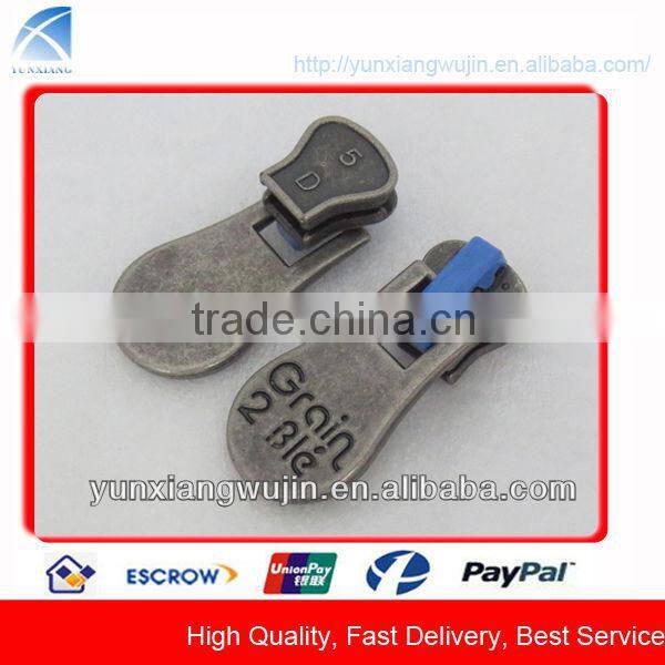 CD8093 2012 Hot Sale Zipper Slider for Jackets, Garments