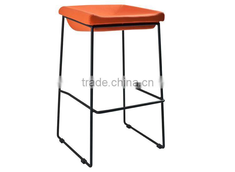 BS002 Unique metal bar stool high chair