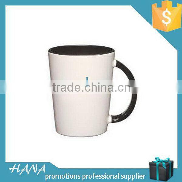 Design antique football plastic sport bottle