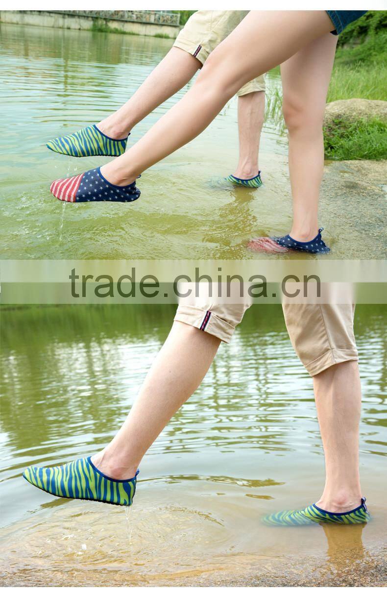 Anti-slip light weight and high elasticity lovers sports casual shoes to skin for adults