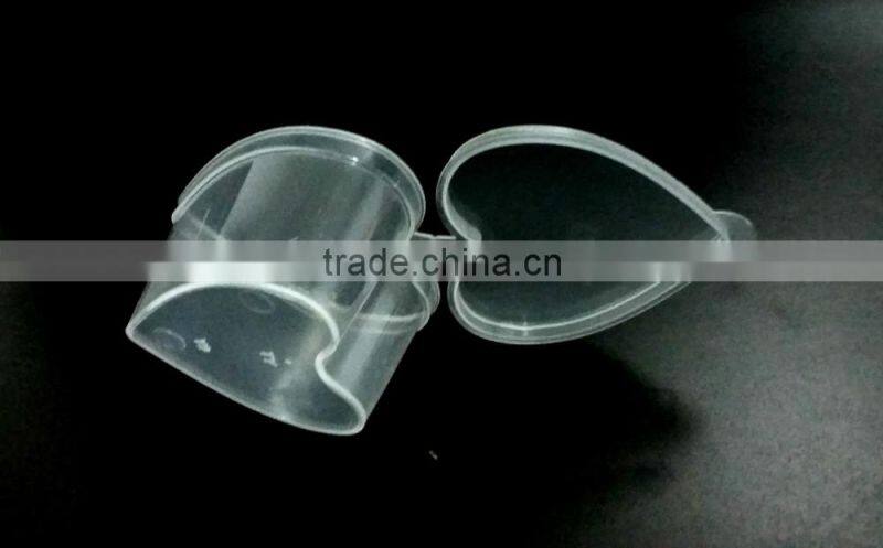 Plastic heart-shaped sauce container 1.5oz
