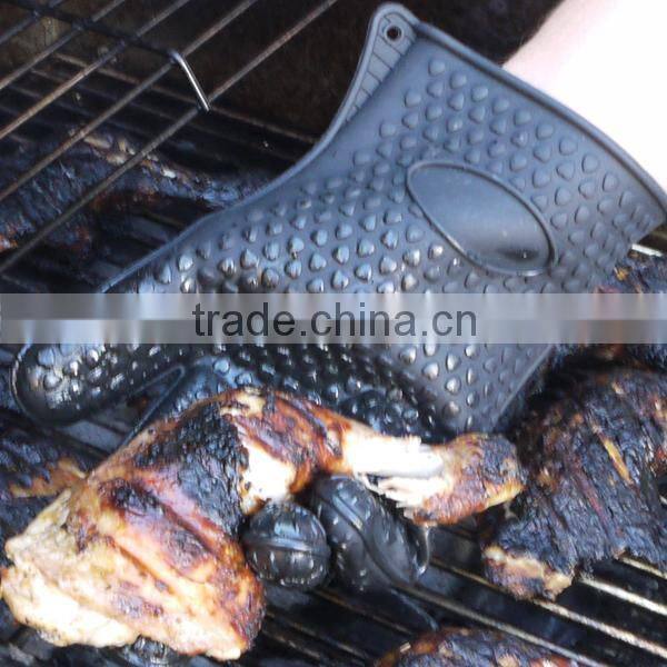 high quality food-grade microwave silicone five fingers rubber glove /silicone pot holder