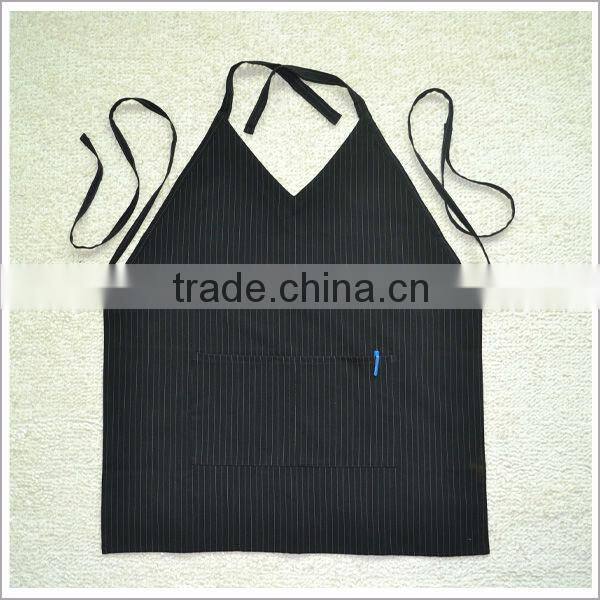 Tailored V-neck Center Divided Patch Pocket Apron Material