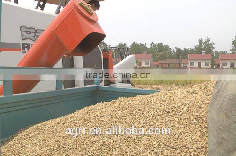 Mini agricultural machine of rice and wheat harvester