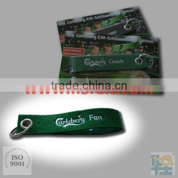 Simple and Practical Wool felt keychain