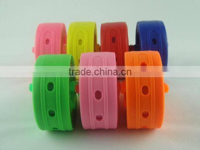 Colourful silicon belts