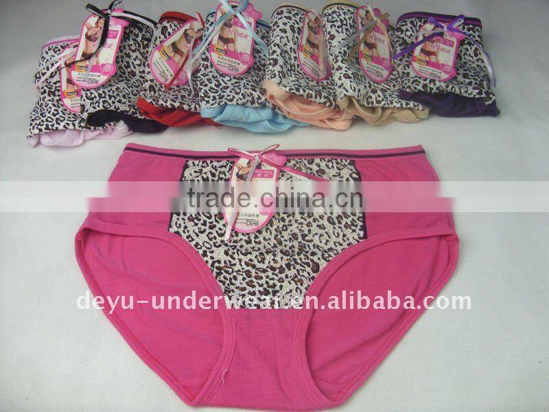 0.54USD Tiger Print Cotton Large Ladies' Panties(gdnk012)