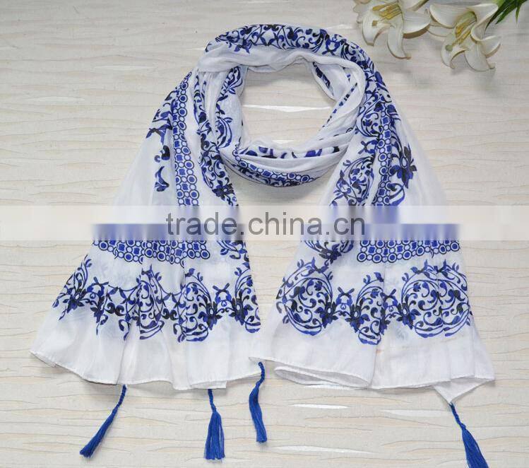 Autumun Winter Fashion Blue And White Porcelain Printing Cotton Pashmina Scarf With Tassel