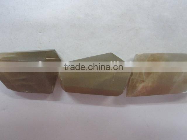 Wholesale Tumbled flat loosen faceted gemstone manufacturer moonstone