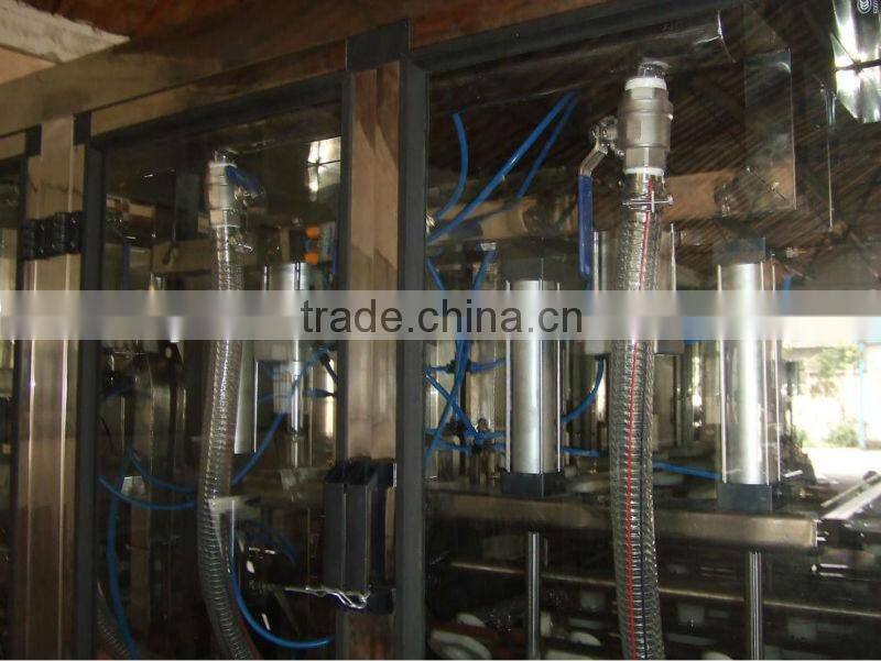 18.9L Mineral water filling machine/5 Gallon barreled filling line