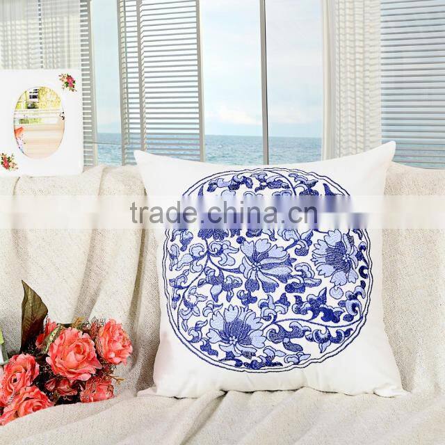 2015 New Style Cushion with character