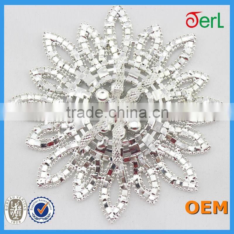 2016 New design fashion cheap rhinestone metal trim for garment accessories