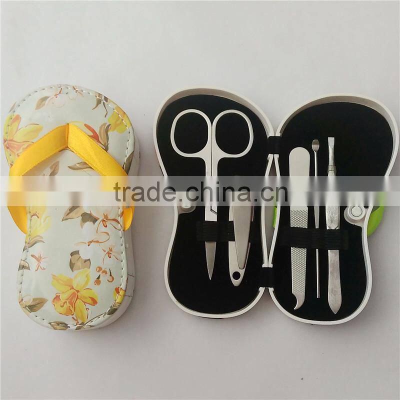Manufacturer hot sale slipper girl manicure set