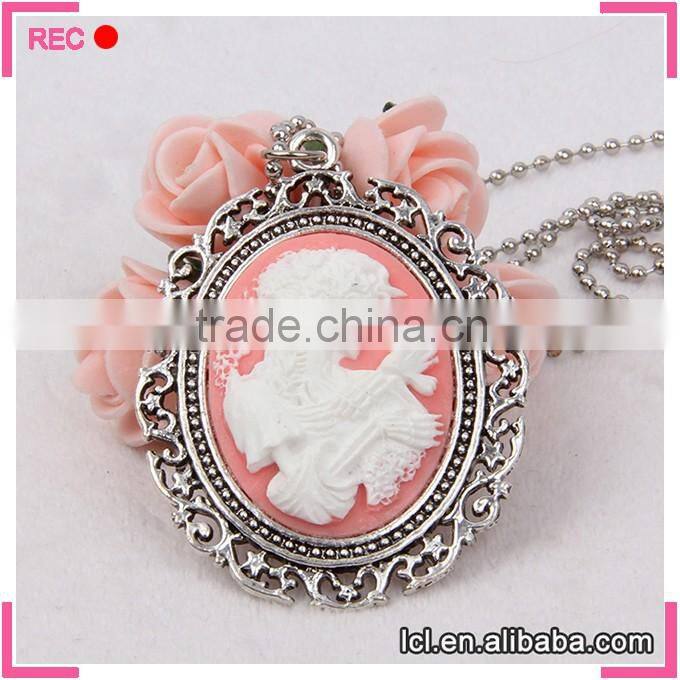 Engraved skull gothic necklace, for carnaval gothic jewelry