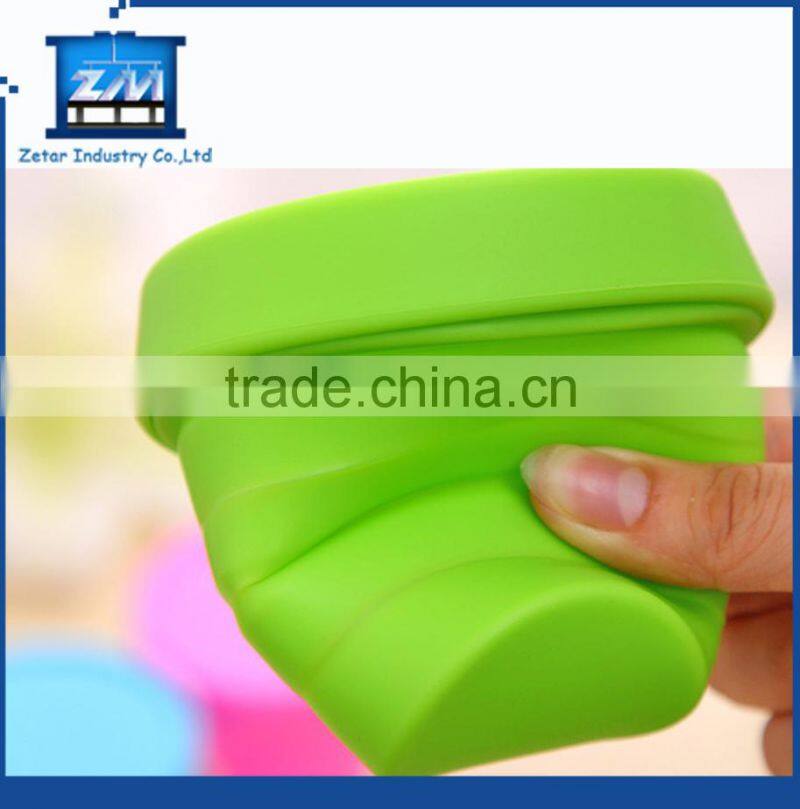 plastic injecton molding for silicone travel collapsible cup