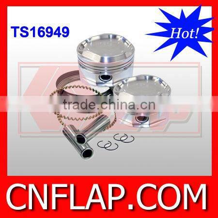 Chainsaw piston