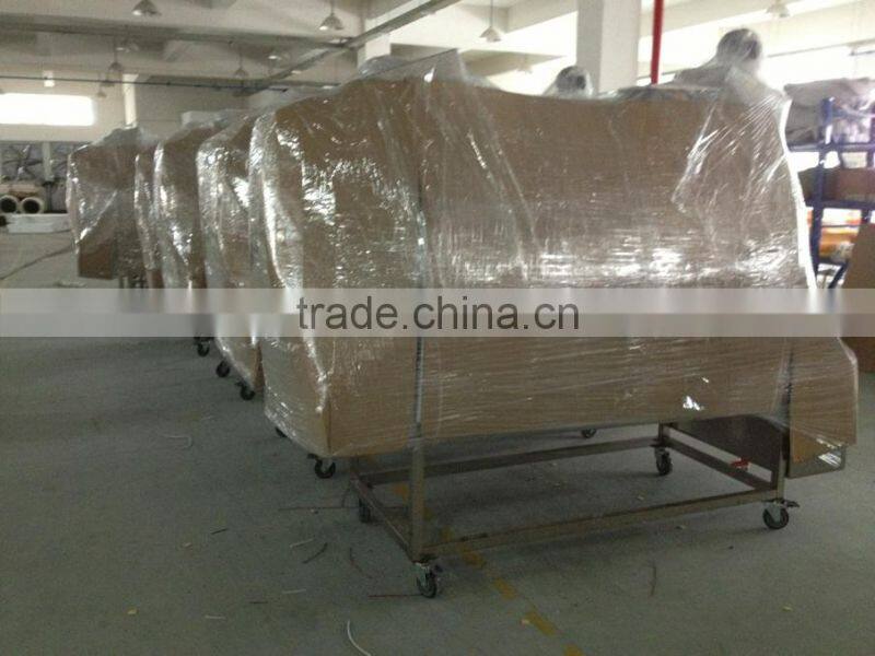 Laboratory analysis SPF chicken isolator