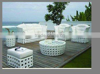 2012 New Design Elegant Cutout Rattan Sofa