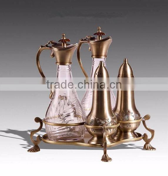 Unique Design Bronze Half Open Shell Shaped Case, Antique Brass Casting Arts Decorative Box With Support