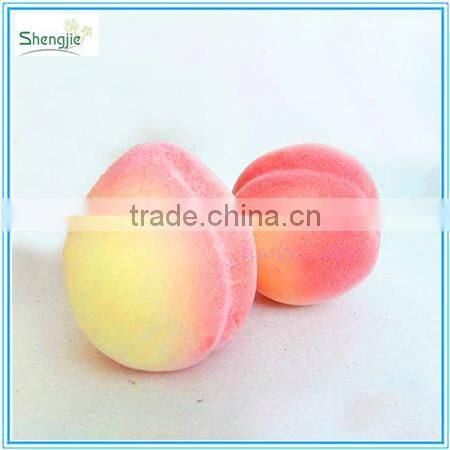 Artificial fruits and vegetables