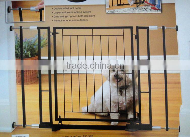 Adjustable metal hands free pet gate with foot pedal baby gate
