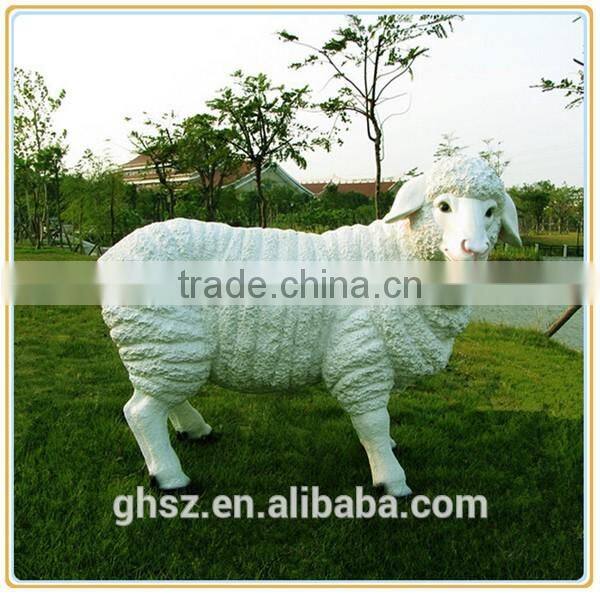 Customized outdoor garden decoration resin sheep sculpture china factory