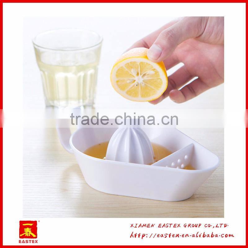 Manual convenient use mini orange and lemon juicer